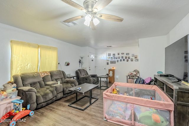 6631 W Lazy H, Tucson, AZ 85757