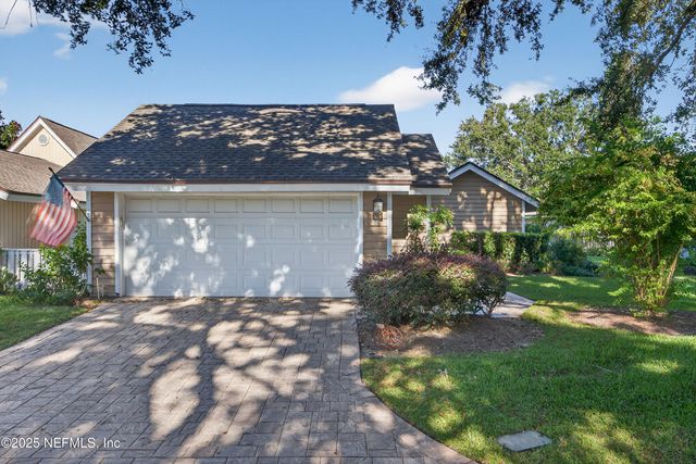 27 CARRIAGE Lane, Ponte Vedra Beach, FL 32082