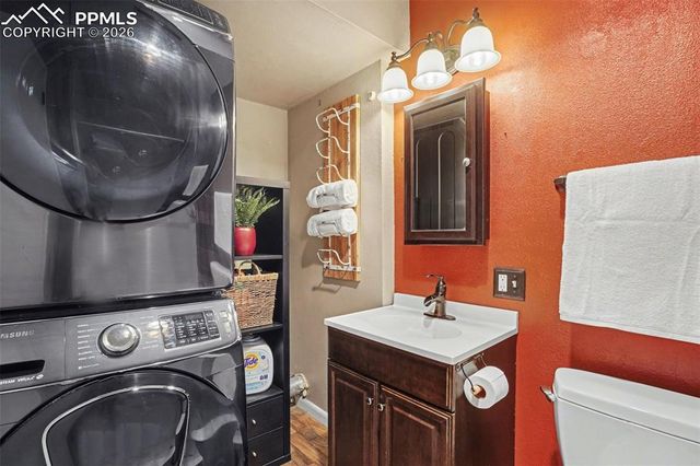 5465 Escondido Drive, Colorado Springs, CO 80918