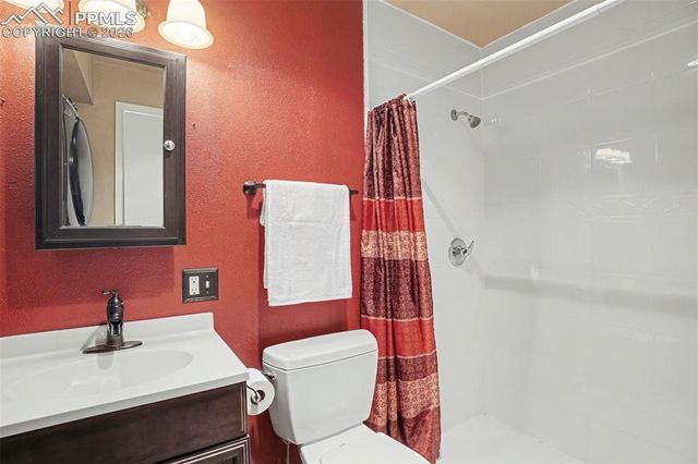 5465 Escondido Drive, Colorado Springs, CO 80918