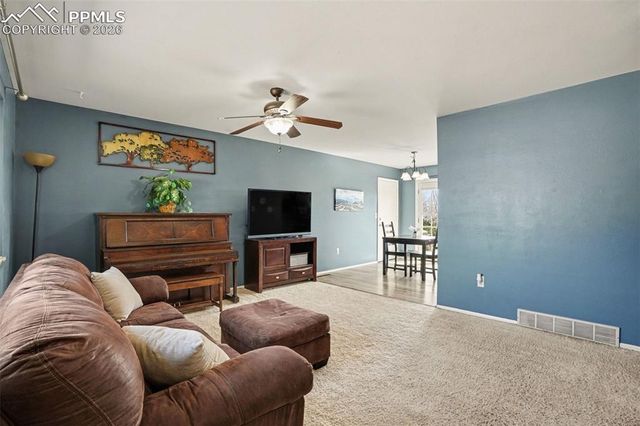 5465 Escondido Drive, Colorado Springs, CO 80918