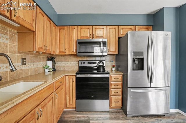 5465 Escondido Drive, Colorado Springs, CO 80918