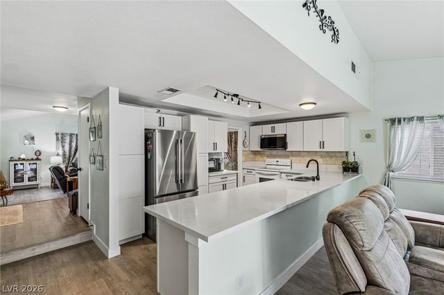 4476 Sunny Dunes Drive, Las Vegas, NV 89121