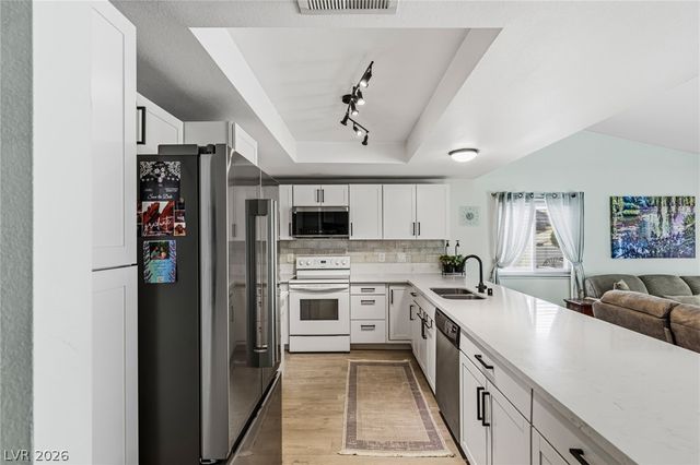 4476 Sunny Dunes Drive, Las Vegas, NV 89121