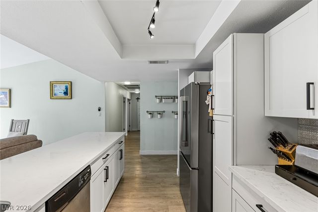 4476 Sunny Dunes Drive, Las Vegas, NV 89121