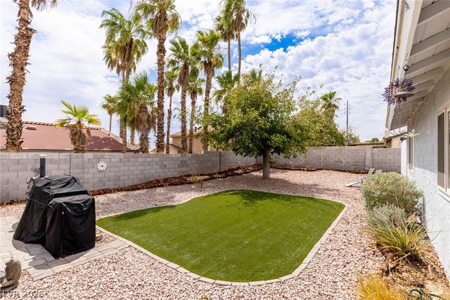 4476 Sunny Dunes Drive, Las Vegas, NV 89121