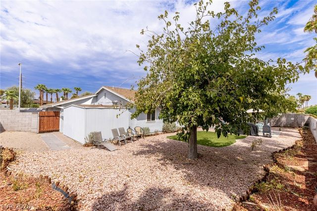 4476 Sunny Dunes Drive, Las Vegas, NV 89121