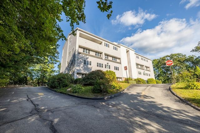 1538 Turnpike St 4, North Andover, MA 01845