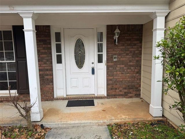 875 Eagle Creek Dr., Lawrenceville, GA 30044