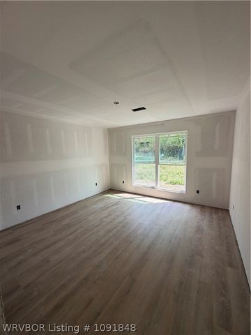 606 N Oak Street, Hackett, AR 72937