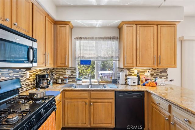 14522 Day Lily, Panorama City, CA 91402