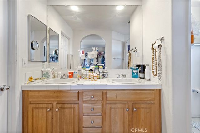 14522 Day Lily, Panorama City, CA 91402