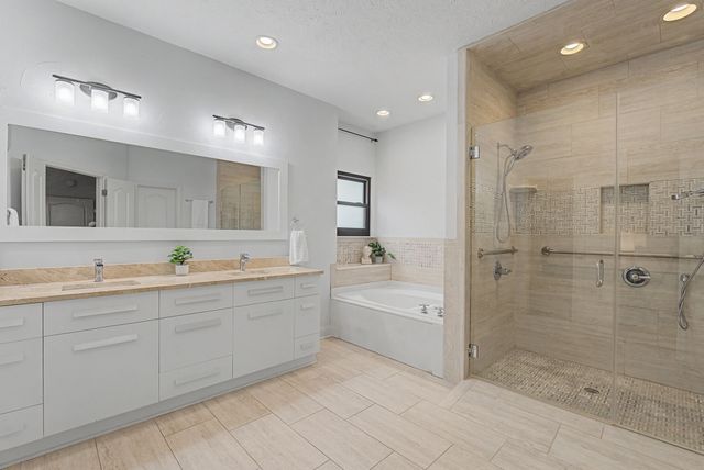 957 Century Oak Dr, Nashville, TN 37211