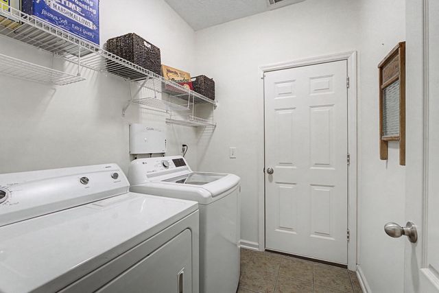 957 Century Oak Dr, Nashville, TN 37211