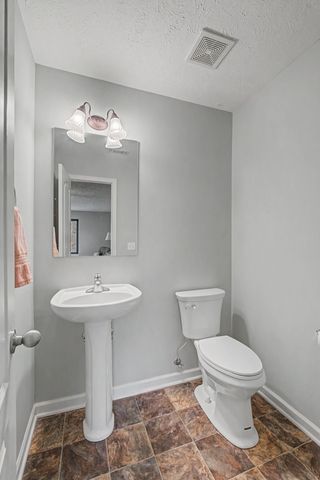 957 Century Oak Dr, Nashville, TN 37211