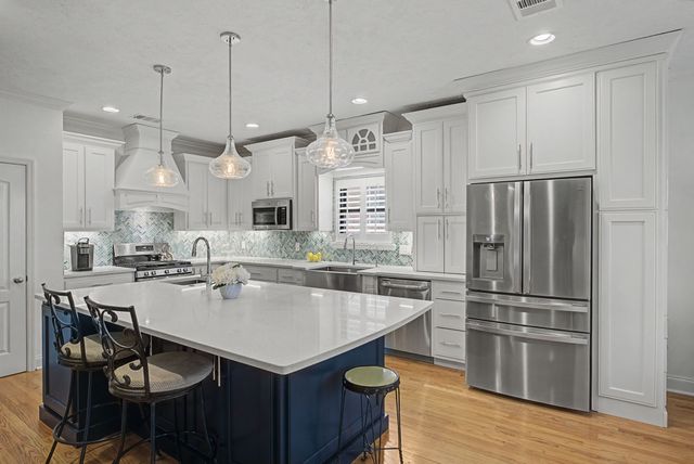 957 Century Oak Dr, Nashville, TN 37211