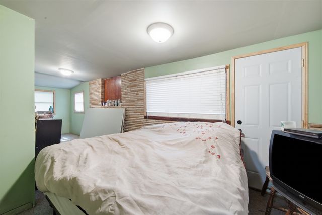 1925 W Mccormick, Wichita, KS 67213
