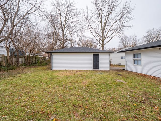 6710 Brookhaven Drive, Lawrence, IN 46226