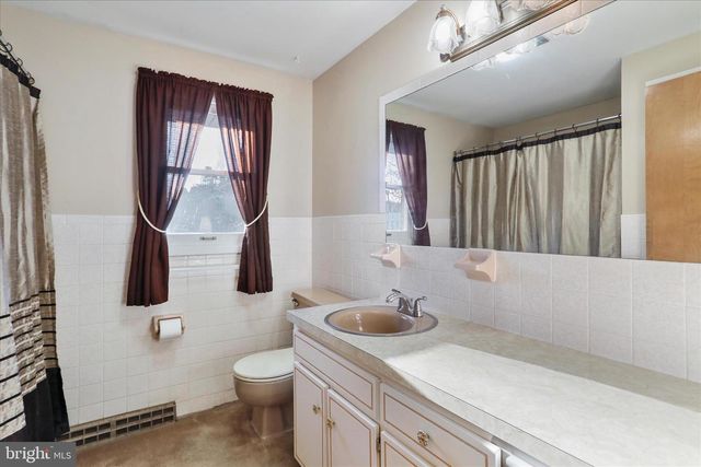 79 LEON DR, Fort Ashby, WV 26719