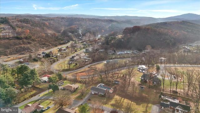 79 LEON DR, Fort Ashby, WV 26719