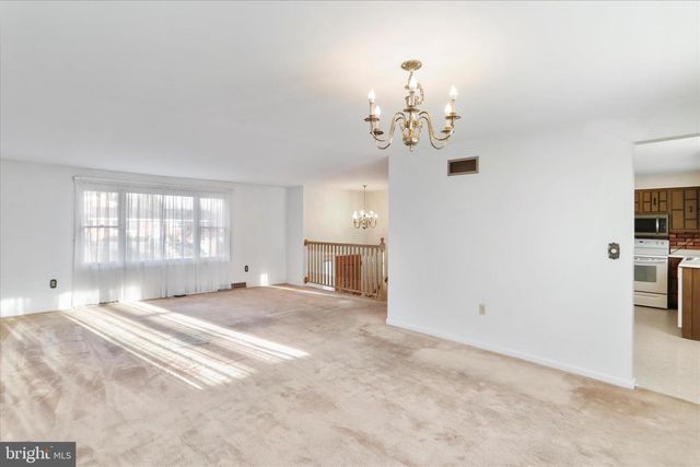 79 LEON DR, Fort Ashby, WV 26719