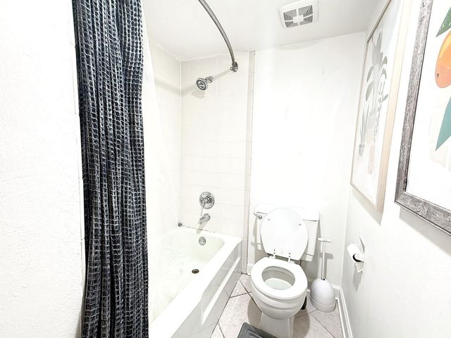 353 N Post Oak Lane 823, Houston, TX 77024