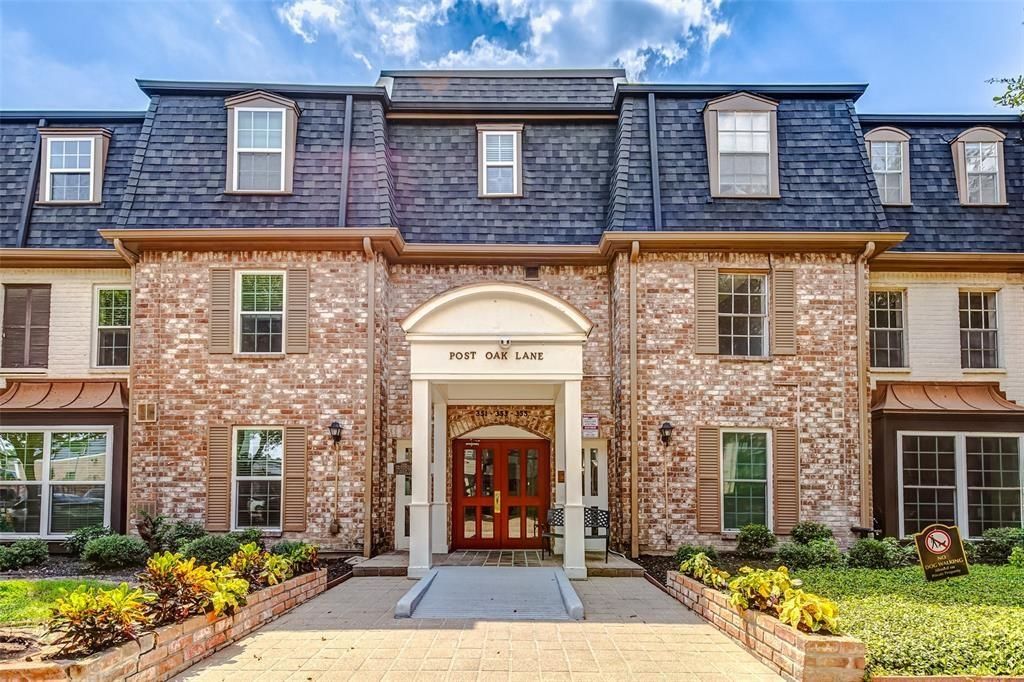 353 N Post Oak Lane 823, Houston, TX 77024