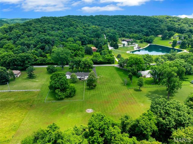 4733 Fox Creek Road, Wildwood, MO 63069