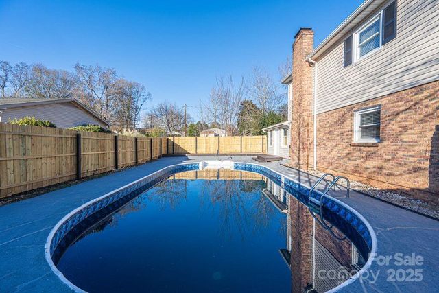 4420 Coachwood Lane, Gastonia, NC 28056