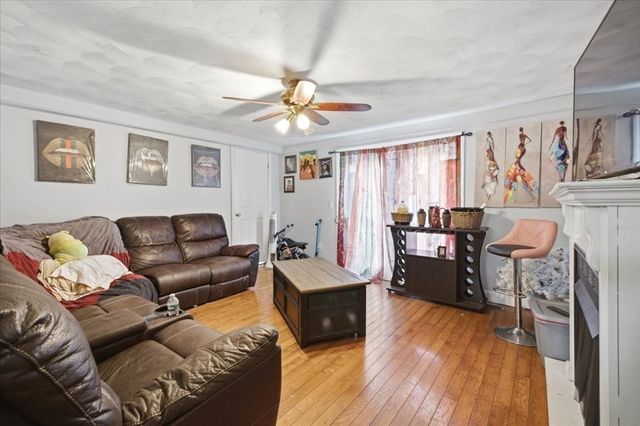 1 Mohawk Dr, North Attleboro, MA 02760