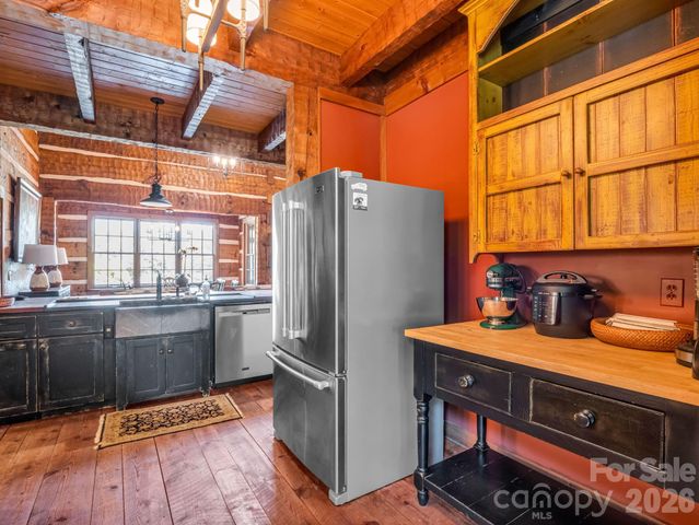 115 Apple Meadow Court, Lake Lure, NC 28746