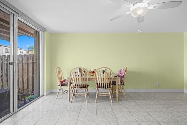 801 NE 27th Ave, Hallandale Beach, FL 33009