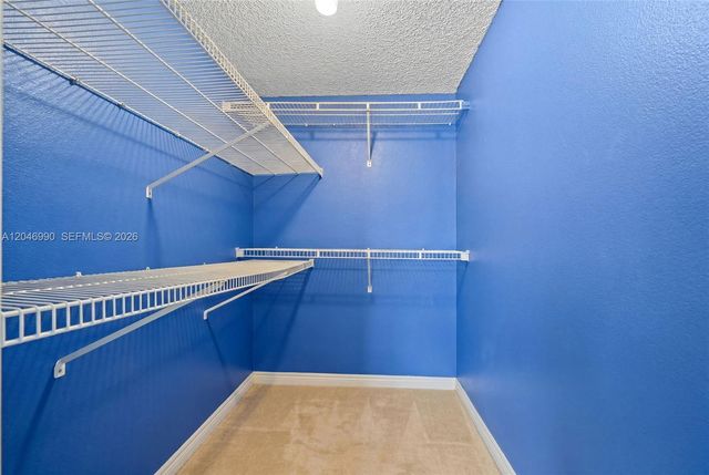 801 NE 27th Ave, Hallandale Beach, FL 33009