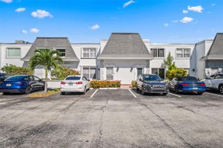 801 NE 27th Ave, Hallandale Beach, FL 33009