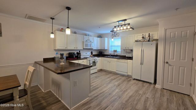 37 Precious Memories Lane, Elizabethtown, NC 28337