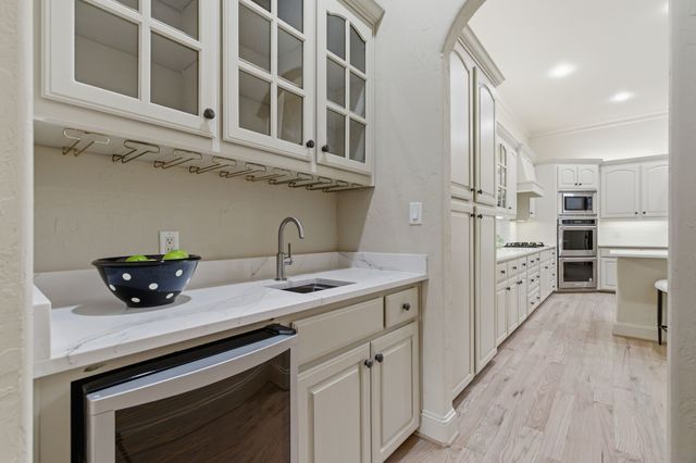 30 Piazza Lane, Colleyville, TX 76034