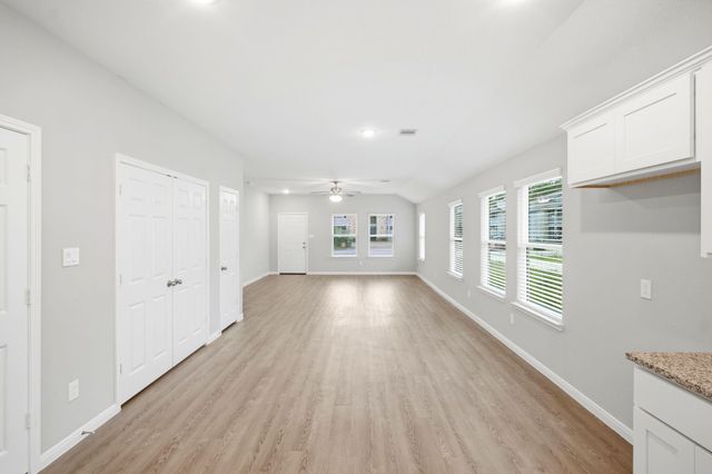 815 Jefferson Avenue, Cleveland, TX 77327