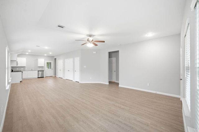 815 Jefferson Avenue, Cleveland, TX 77327