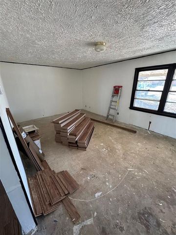 401 E Center, Lexington, OK 73051