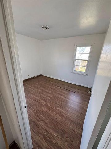 401 E Center, Lexington, OK 73051