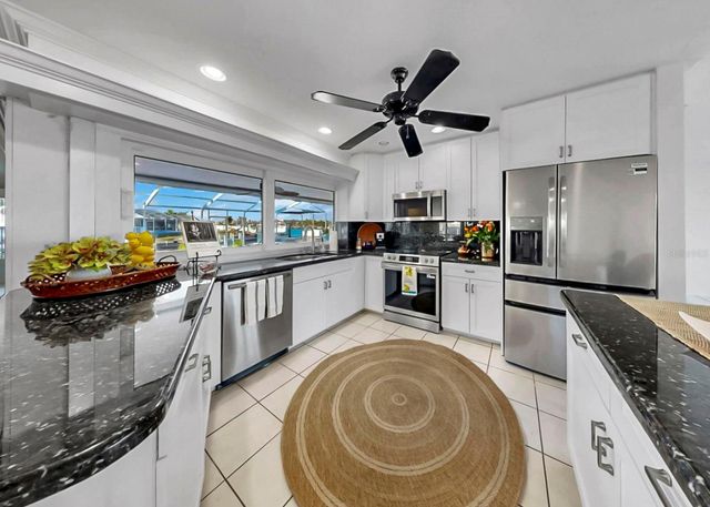 6344 COTTONWOOD LANE, Apollo Beach, FL 33572