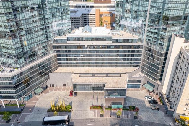 1 Renaissance Square 10D, White Plains, NY 10601