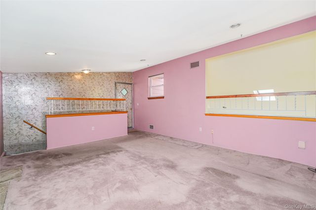 215 Coverly Avenue, Staten Island, NY 10301