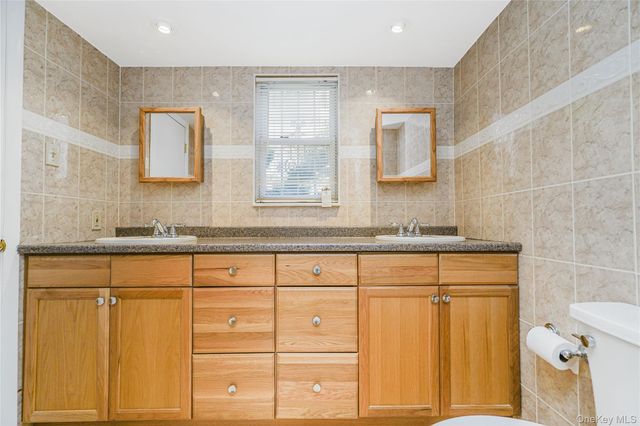 215 Coverly Avenue, Staten Island, NY 10301