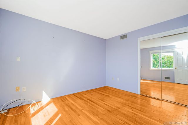 215 Coverly Avenue, Staten Island, NY 10301
