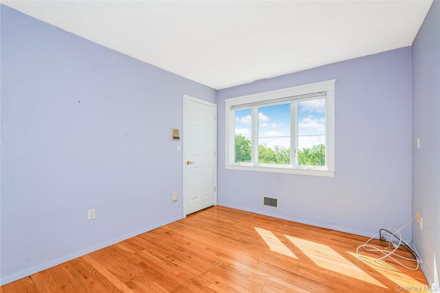 215 Coverly Avenue, Staten Island, NY 10301