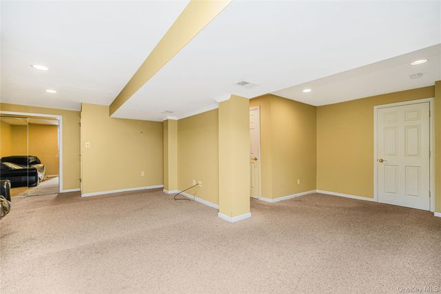 215 Coverly Avenue, Staten Island, NY 10301