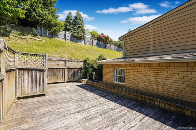215 Coverly Avenue, Staten Island, NY 10301