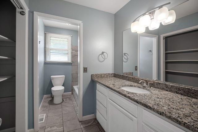 604 Meadow Lane Dr, Nashville, TN 37221