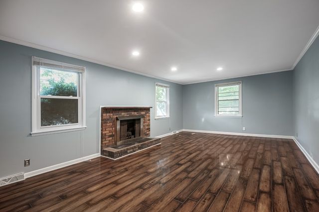 604 Meadow Lane Dr, Nashville, TN 37221